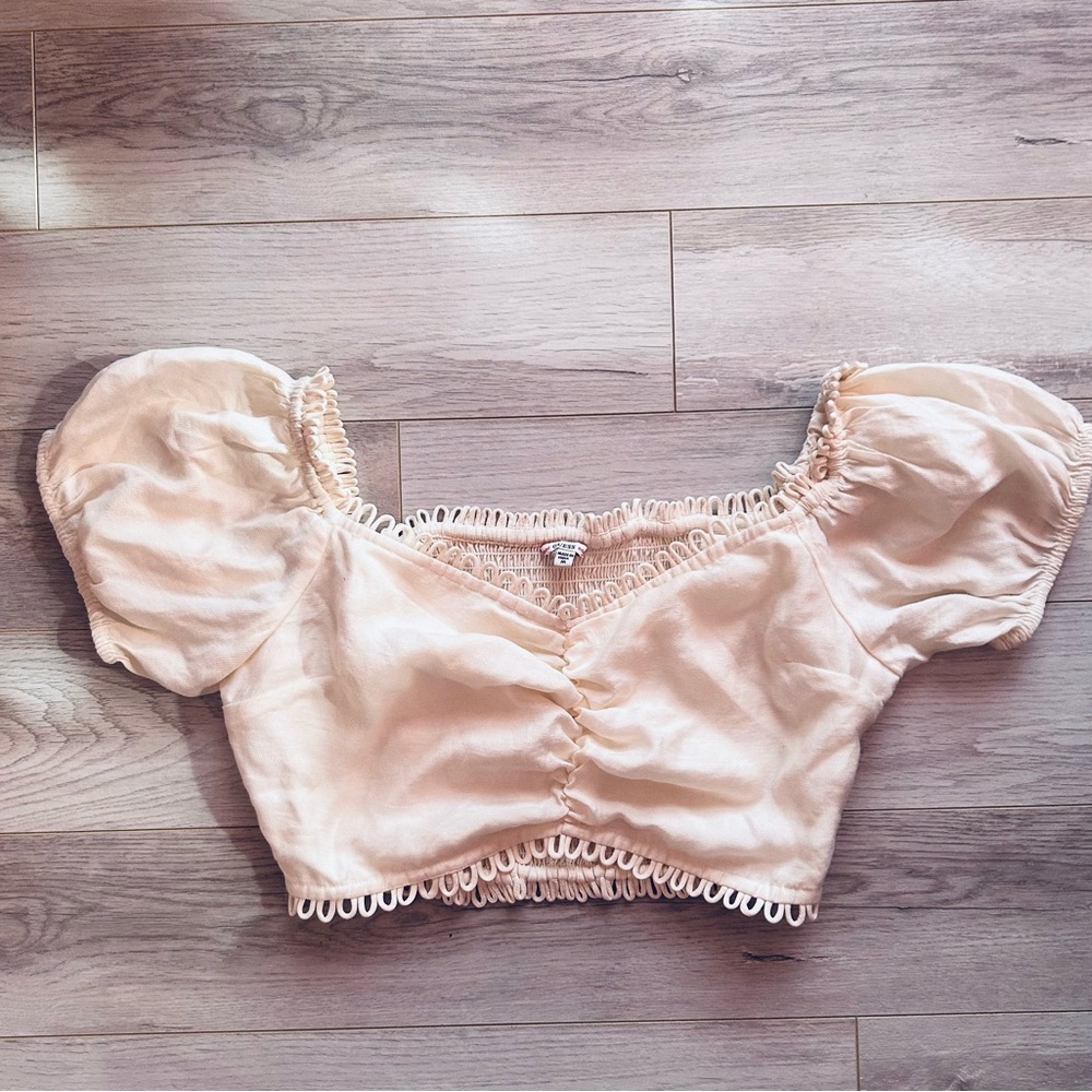 Guess | Elegant Puff Sleeve Crop Top